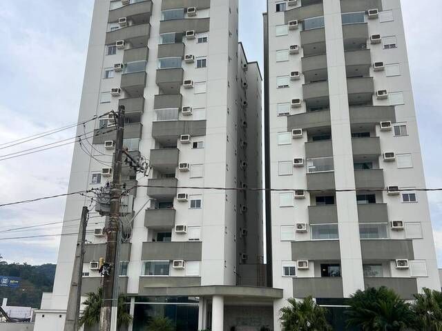 #150 - Apartamento para Venda em Brusque - SC